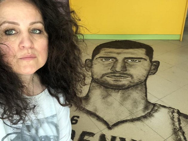 svetlana-od-krivogashtani-slika-portreti-so-kosa-ne-mislev-deka-e-neshto-posebno-dodeka-ne-se-vidov-na-instagram-kaj-novak-12.jpg
