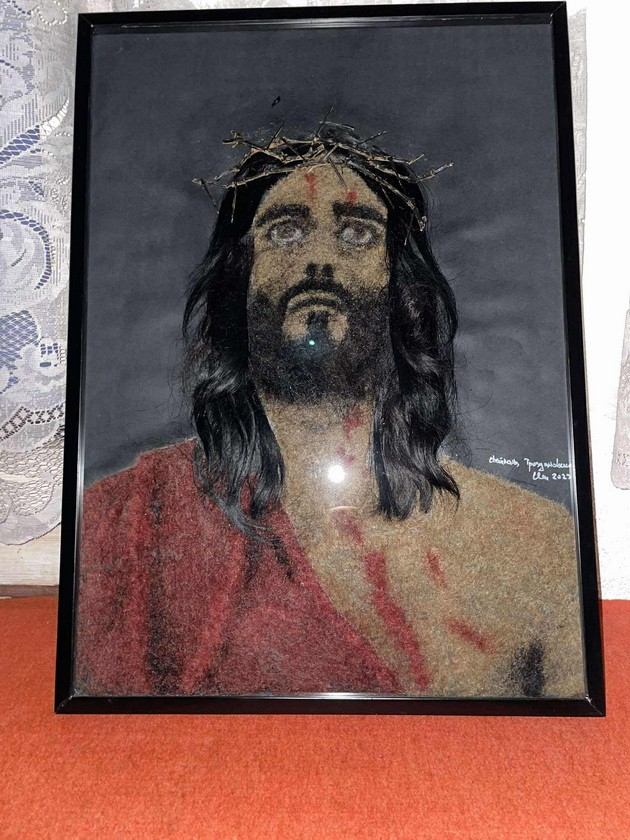 svetlana-od-krivogashtani-slika-portreti-so-kosa-ne-mislev-deka-e-neshto-posebno-dodeka-ne-se-vidov-na-instagram-kaj-novak-20.jpg