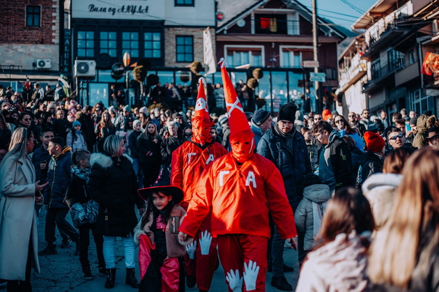 vevchanski-karneval-sveti-vasilja-koga-vevchani-se-pretvora-vo-scena-a-tradicijata-vo-sloboda-02.jpg