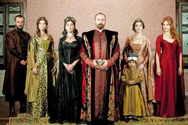 kako-izgleda-denes-akterkata-shto-ja-glumeshe-mihrimah-kjerkata-na-hurem-sultan-i-sulejman-velichestveniot--.jpg