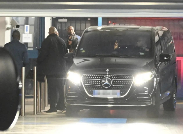 kim-kardashijan-i-luis-hamilton-se-vo-tajna-vrska-uloveni-na-romantichni-patuvanja-bile-na-masazha-za-parovi-vo-hotel-14.jpg