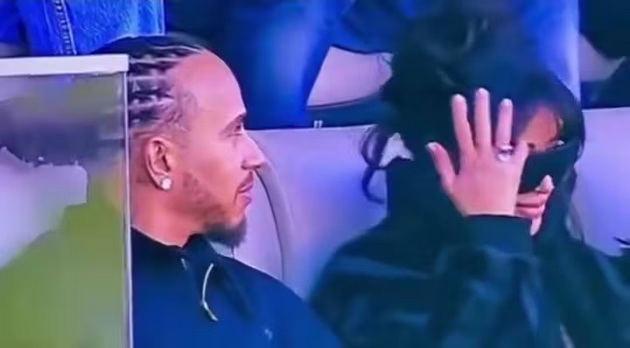 kim-kardashijan-i-luis-hamilton-zaedno-na-super-bowl-po-tajnata-romansa-prvpat-flertuvaat-vo-javnost-im-chitaat-od-usni-video-07.jpg