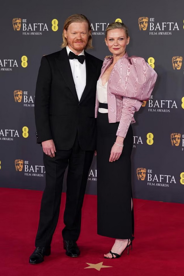 najvpechatlivite-parovi-na-bafta-nagradite-2026-vilijam-i-kejt-tenzichni-kajli-djener-vljubena-09.jpg