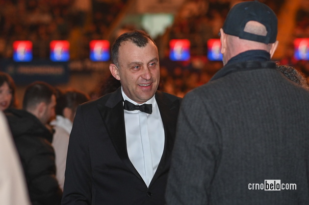zabavni-momenti-od-zlatna-bubamara-2026-koi-mozhebi-nema-da-gi-vidite-na-televizija-19.JPG