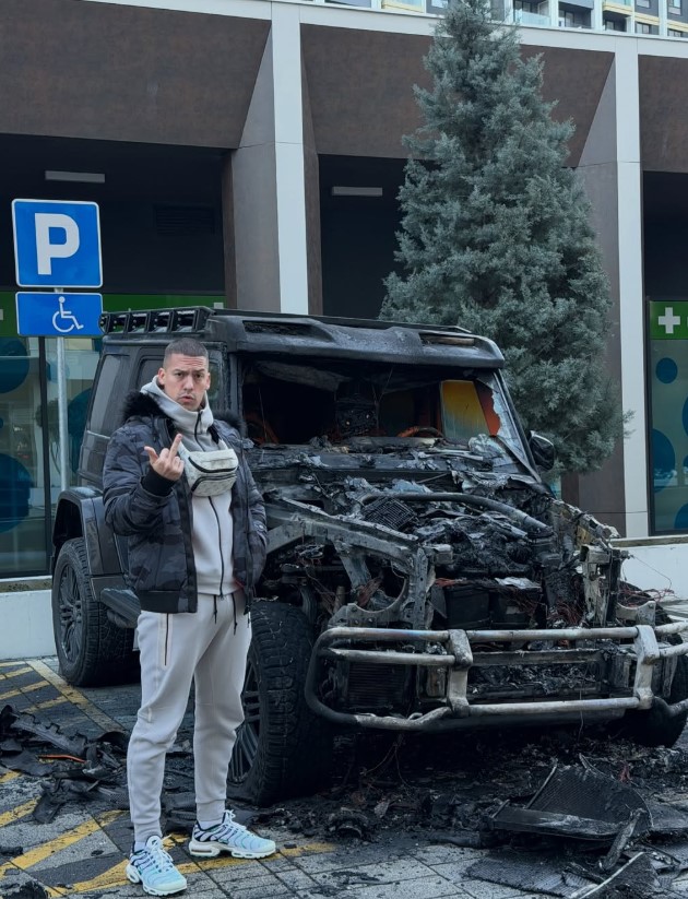 anja-bla-si-uzhiva-vo-istanbul-otkako-mu-go-zapalija-djipot-na-baka-prase-novata-devojka-otkri-08.jpg