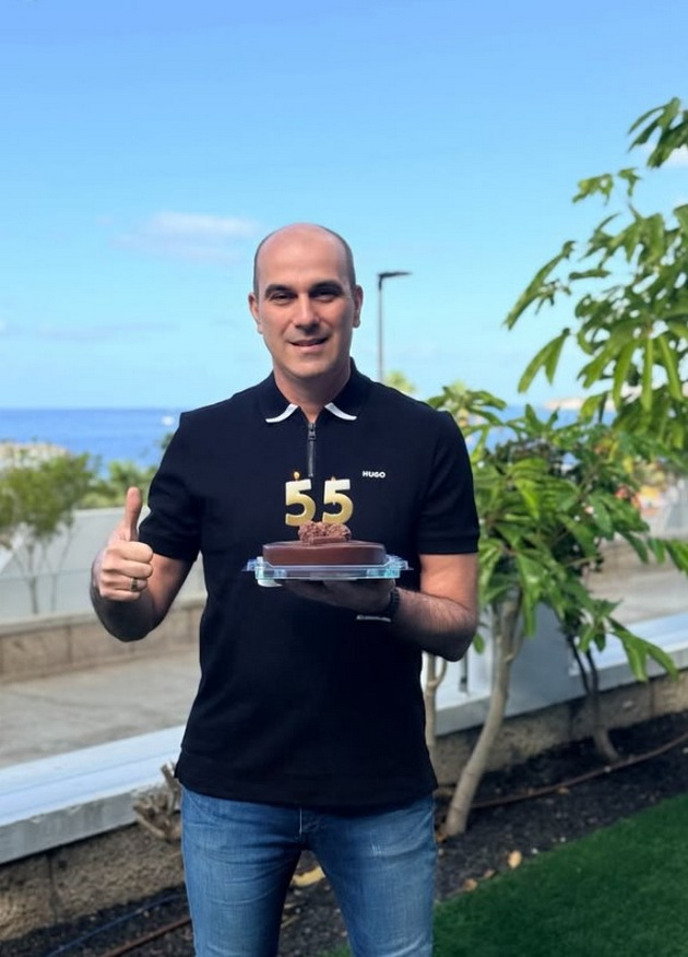 bojana-skenderovski-41-go-proslavi-rodendenot-na-soprugot-55-na-tenerife-pa-otkri-koja-zhena-i-e-idol-vo-zhivotot-04.jpg