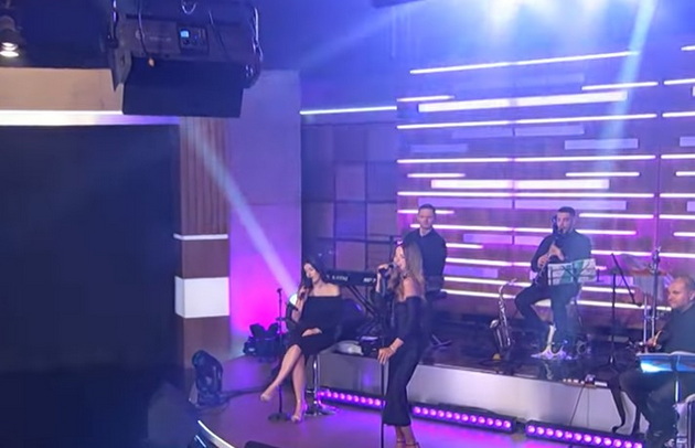 karolina-pee-ceca-ja-gleda-so-voshit-vo-makedonija-muzikalni-sme-i-ne-prifakjame-se-i-sekogo-02.jpg