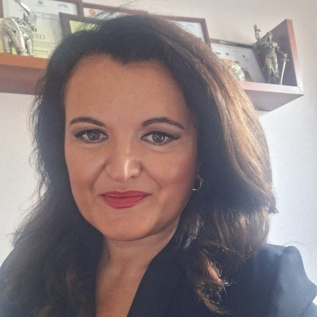katerina-k-stisniovska-advokat-protiv-semejno-nasilstvo-branev-zhrtva-vo-sluchajot-javna-soba-zheni-napushtete-gi-nasilnicite-03.jpg