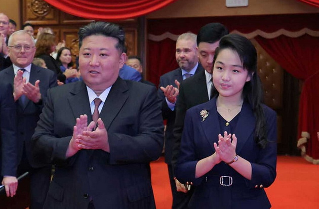 kim-djong-un-kontroverzniot-lider-na-severna-koreja-ja-izbra-13-godishnata-kjerka-za-iden-lider-na-zemjata-11.jpg