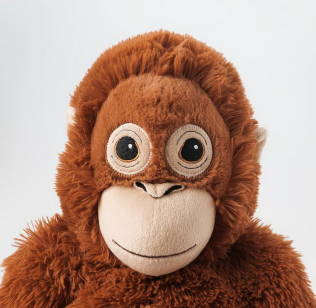 majmuncheto-od-japonija-stana-viralen-hit-so-igrachkata-orangutan-od-ikea-sega-site-takvi-igrachki-se-rasprodadeni-09.jpg