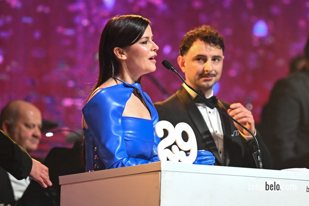 modata-na-zlatna-bubamara-2026-kristina-dimitri-so-shlic-koj-ne-se-odminuva-vlado-janevski-e-poim-za-elegancija-04_copy.JPG