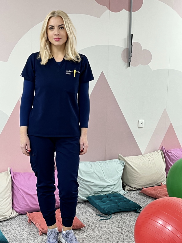 sanja-buklisheva-akusherka-vo-drzhavna-bolnica-skopje-rabotam-vo-rodilna-sala-16-godini-chuvstvoto-e-magichno-04.jpeg