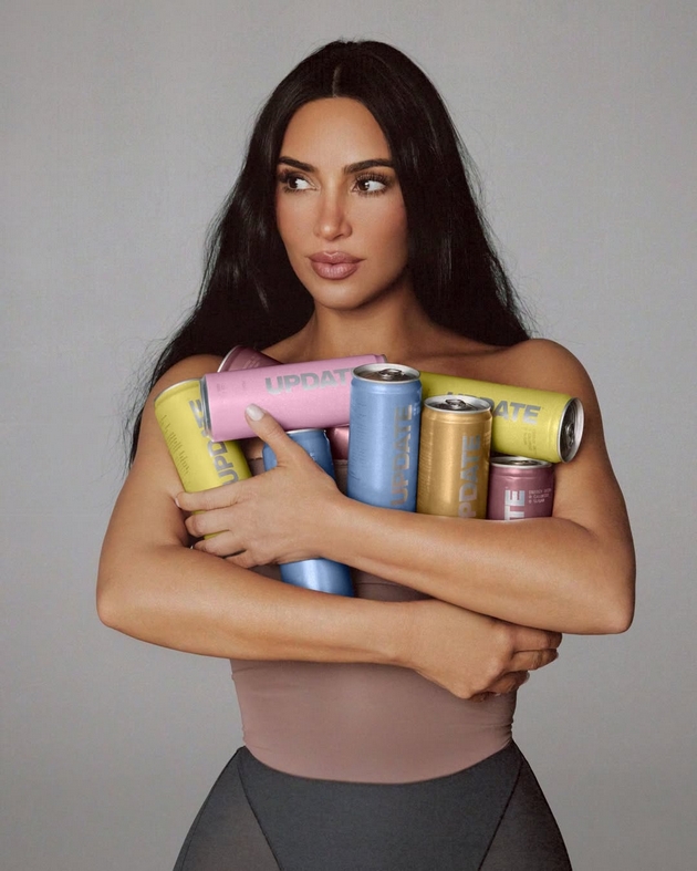 koj-e-ova-kim-kardashijan-ismejuvana-za-fotoshop-utka-ja-izbrisha-fotkata-10.JPG