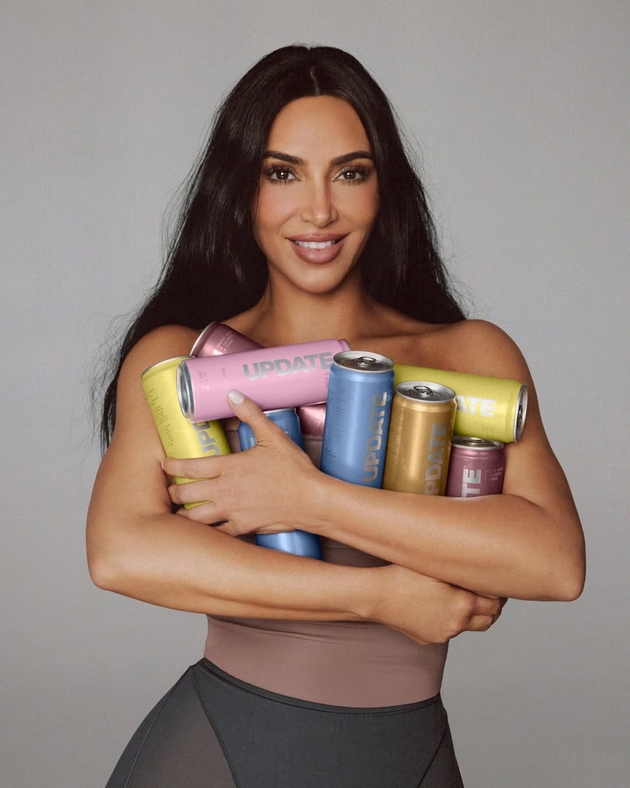 koj-e-ova-kim-kardashijan-ismejuvana-za-fotoshop-utka-ja-izbrisha-fotkata-11.JPG
