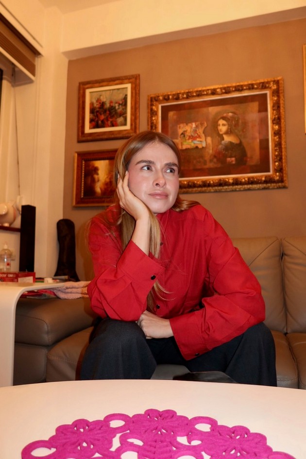 ljubov-i-vino-vo-ist-den-jelena-i-ksenija-si-razmenija-wolt-iznenaduvanja-i-ja-slavea-druzhbata-05.jpg