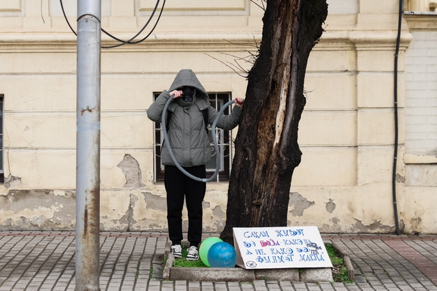 mladite-zboruvaat-prva-umetnichka-brigada-02.JPG