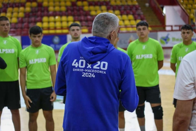 sedum-dena-rakomet-povekje-trening-povekje-druzhenje-i-nasmevki-5-to-izdanie-40h20-02.JPG