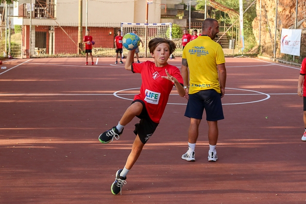 sedum-dena-rakomet-povekje-trening-povekje-druzhenje-i-nasmevki-5-to-izdanie-40h20-08.JPG