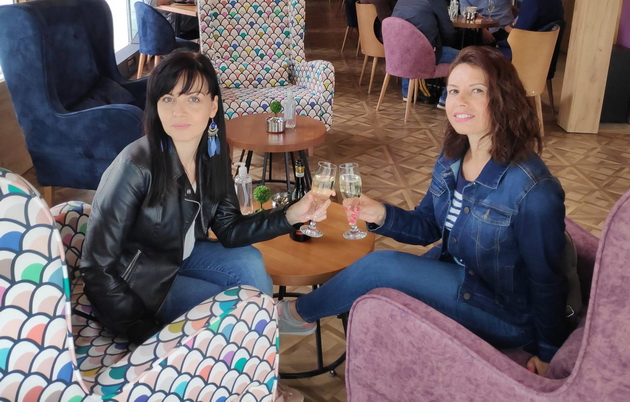 andrijana-jovanovska-nasha-novinarka-10-prichini-zoshto-si-ja-obozhavam-profesijata-13.jpg