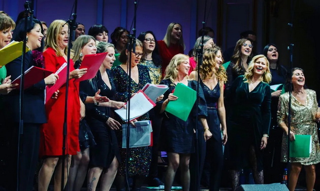 bravo-zhenski-hor-od-shvedska-voodushevi-so-pesna-od-leb-i-sol-na-koncert-zvuchat-odlichno-video-02.jpg