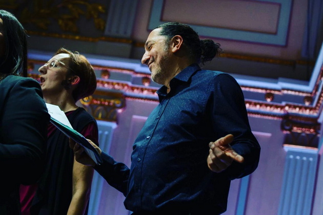 bravo-zhenski-hor-od-shvedska-voodushevi-so-pesna-od-leb-i-sol-na-koncert-zvuchat-odlichno-video-04.jpg