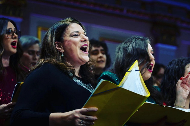 bravo-zhenski-hor-od-shvedska-voodushevi-so-pesna-od-leb-i-sol-na-koncert-zvuchat-odlichno-video-05.jpg