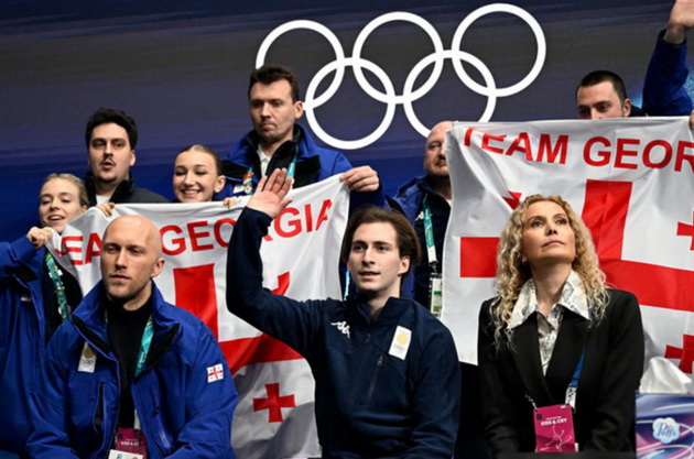 francuzinot-shto-trcha-i-menuva-jaknie-vistinski-hit-na-olimpijadata-koj-e-benoa-risho-08.jpg