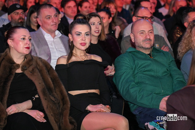 irena-spirovska-so-partnerot-sanja-i-slatkar-poznatite-parovi-na-zlatna-bubamara-26-20.JPG