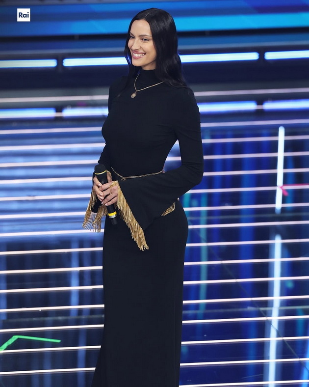 irina-shajk-seksapilna-vo-fustan-shto-i-gi-otkriva-gradite-pa-vo-chipka-blesna-na-san-remo-2026-08.jpg