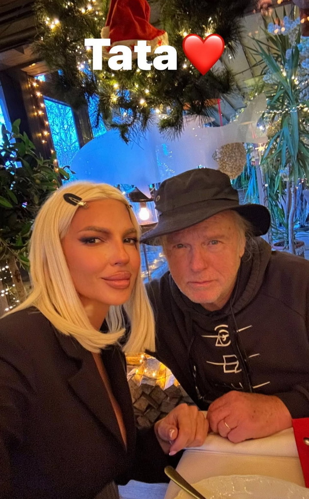 jelena-karleusha-po-dolgo-vreme-zaedno-so-tatko-i-koj-ja-napushti-dodeka-beshe-mala-vo-kakov-odnos-se-denes-10_copy.jpg