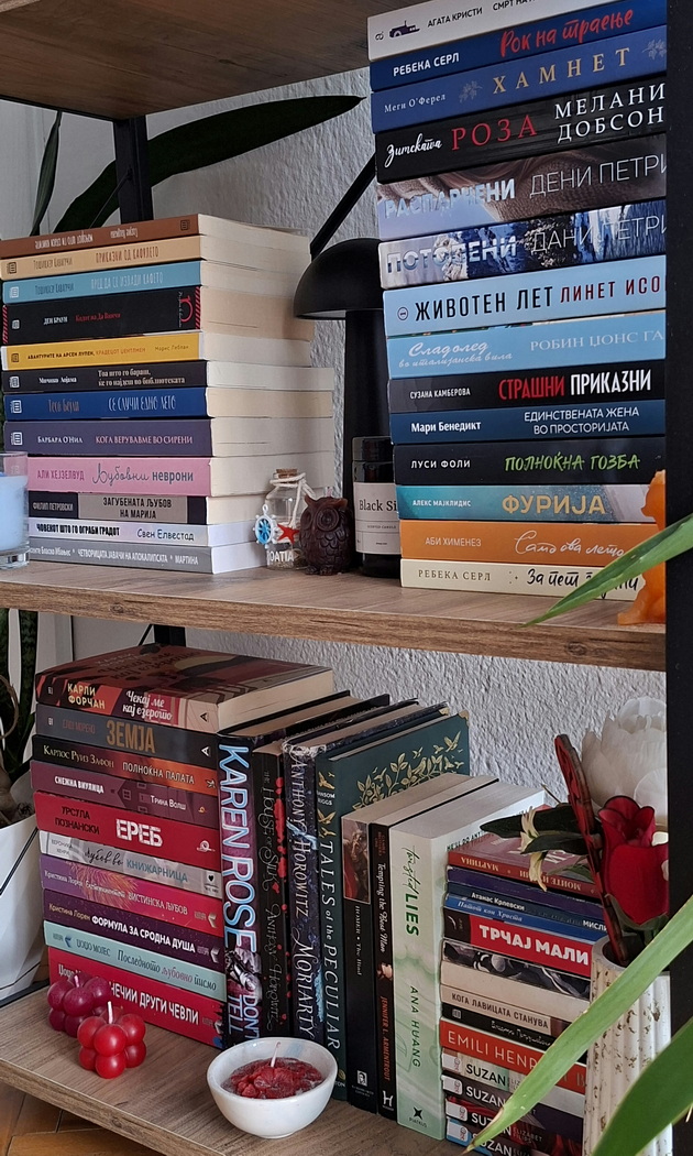 jovana-od-veles-25-pozajmuvam-knigi-i-od-gradska-biblioteka-chitam-po-6-mesechno-koi-mi-se-omileni-02.jpg