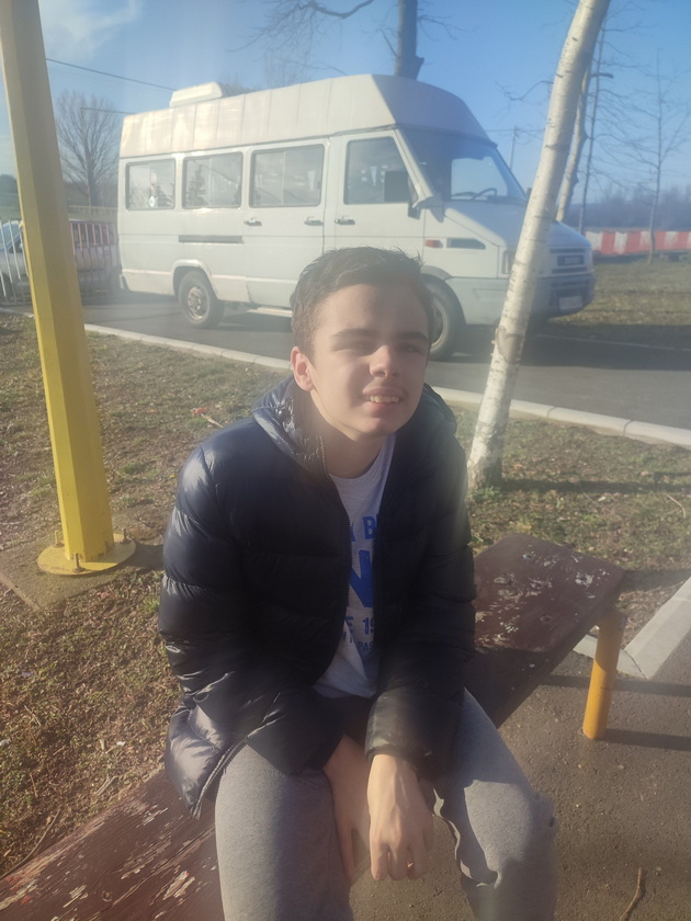 maja-odjaklievska-za-vnukot-so-autizam-luka-16-e-smesten-vo-dom-so-300-lica-so-poprechenost-celo-semejstvo-e-oshteteno-08.jpg