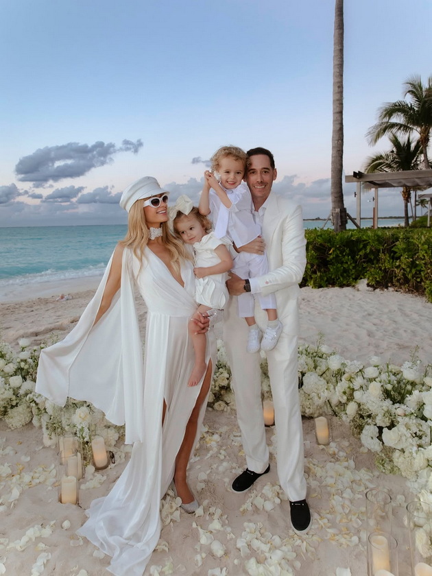 paris-hilton-vtorpat-mu-kazha-da-na-soprugot-po-5-godini-brak-zasekogash-ne-e-dovolno-dolgo-so-tebe-14.jpg