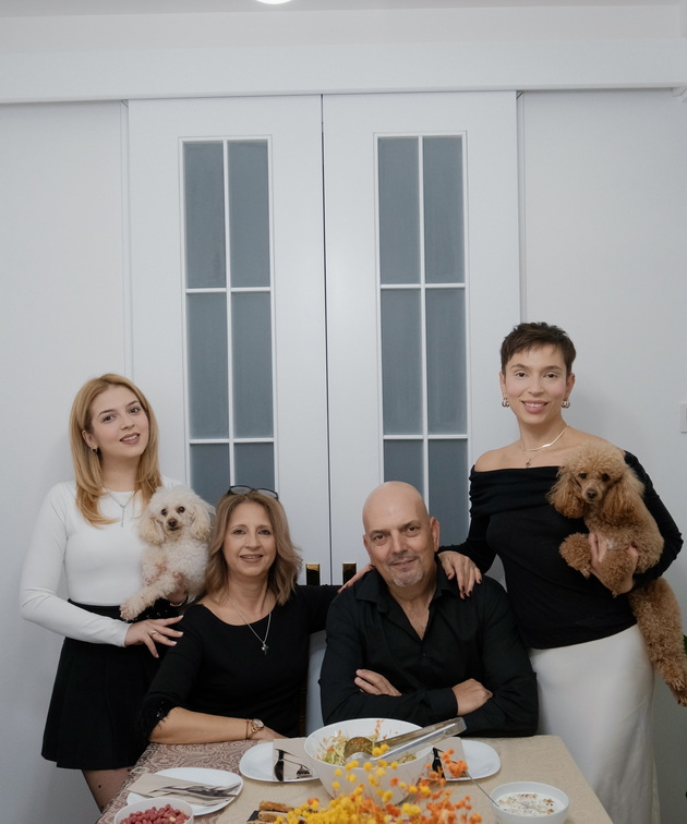 angela-doncheva-na-22-godini-mi-dijagnosticiraa-leukemija-imav-transplantacija-vo-germanija-raskrstiv-so-stravot-02.jpeg