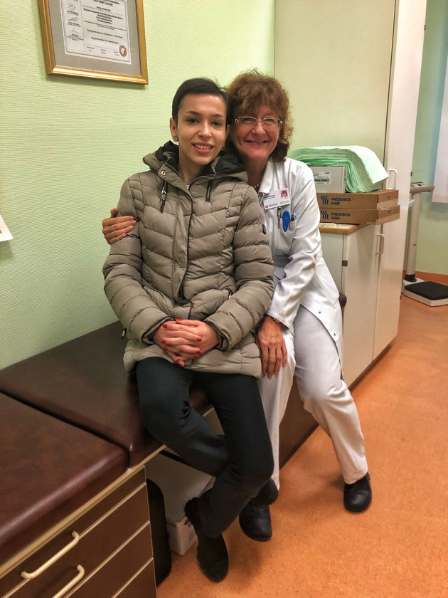angela-doncheva-na-22-godini-mi-dijagnosticiraa-leukemija-imav-transplantacija-vo-germanija-raskrstiv-so-stravot-14.jpeg