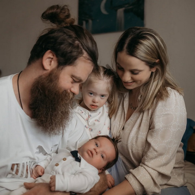 eden-den-so-jovana-majka-na-bebe-i-devojche-4-so-daunov-sindrom-utroto-ni-e-haotichna-trka-vecherta-sofi-teshko-zaspiva-18.jpg