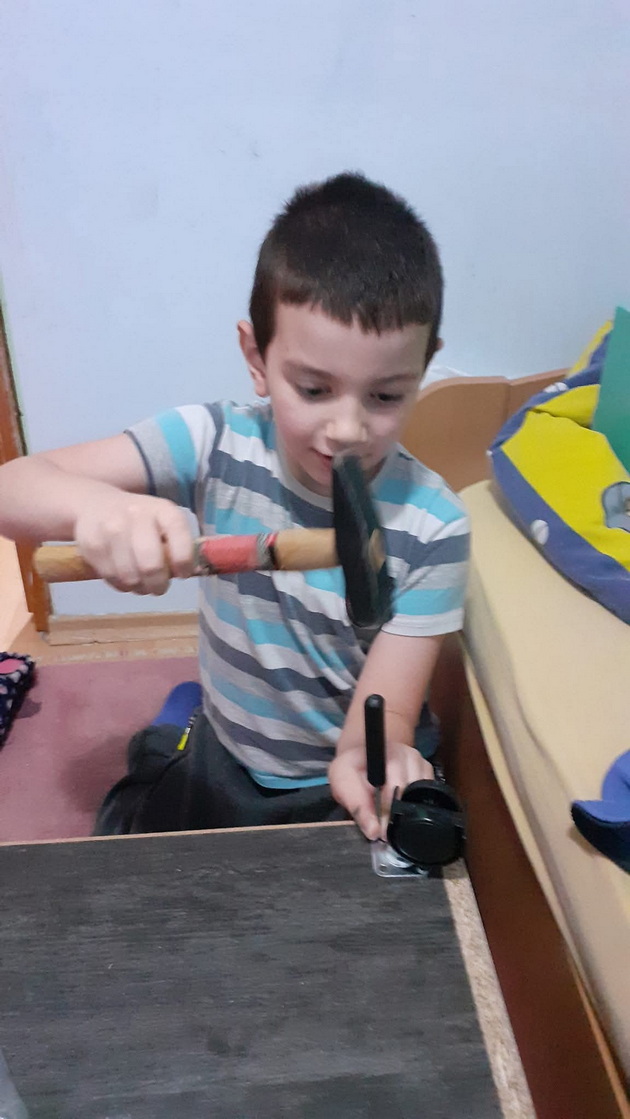 ilija-od-bitola-porasnal-vo-dom-za-deca-bez-roditeli-denes-e-tatko-na-3-deca-bev-ostaven-na-1-nedela-starost-stradav-17.jpg