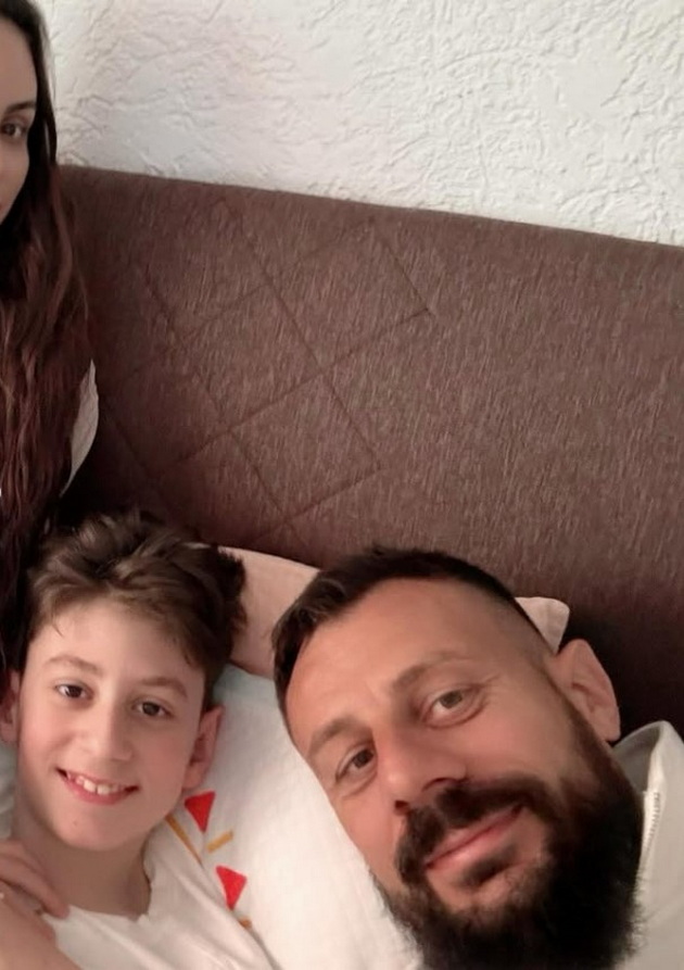 ivana-leskaroski-37-proslavi-rodenden-i-5-godini-bez-rak-no-pokraj-bolnichki-krevet-so-sinot-mojata-zhelba-e-pobeda-na-sin-mi-07.jpg