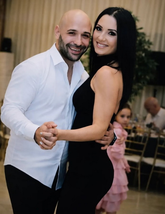 izgubiv-polovina-srce-darko-lazikj-skrshen-po-smrtta-na-brat-mu-32-koj-beshe-pejach-so-prekrasna-sopruga-i-2-kjerki-02.jpg