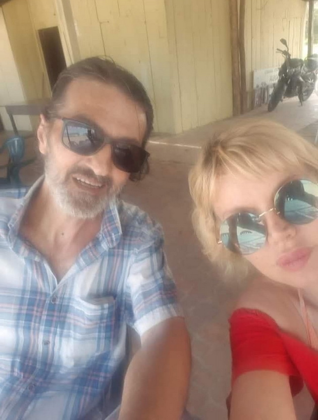 te-sakame-soprugata-na-kili-objavi-emotivni-semejni-fotografii-so-nego-kjerkite-i-vnucheto-05.jpg