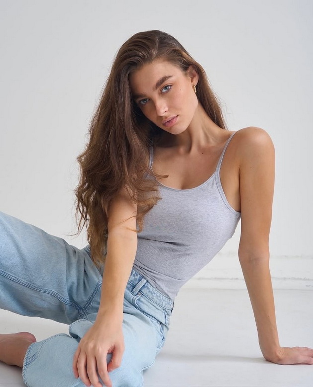 ubavi-makedonki-ivana-karadjova-nash-svetski-model-i-dolgonoga-ubavica-so-sovrsheni-zeleni-ochi-19.jpg