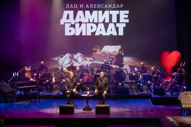 dac-i-aleksandar-im-podarija-na-damite-vecher-polna-so-ljubov-i-nostalgija-na-koncertot-vo-skopje-15.JPG