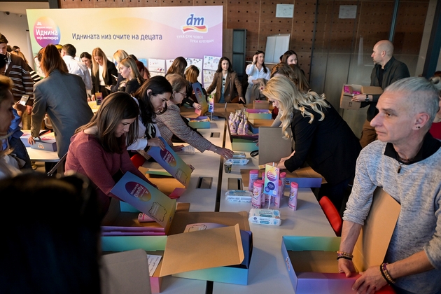dm-ja-promovirashe-platformata-idnina-koja-inspirira-so-zaednichka-volonterska-aktivnost-na-povekje-od-100-prisutni-donacija-i-06.JPG