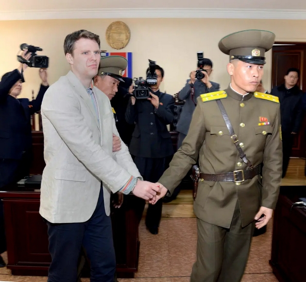 go-uapsija-vo-severna-koreja-se-vrati-so-oshtetuvanje-na-mozokot-tragichnata-sudbina-na-studentot-oto-od-sad-08.JPG