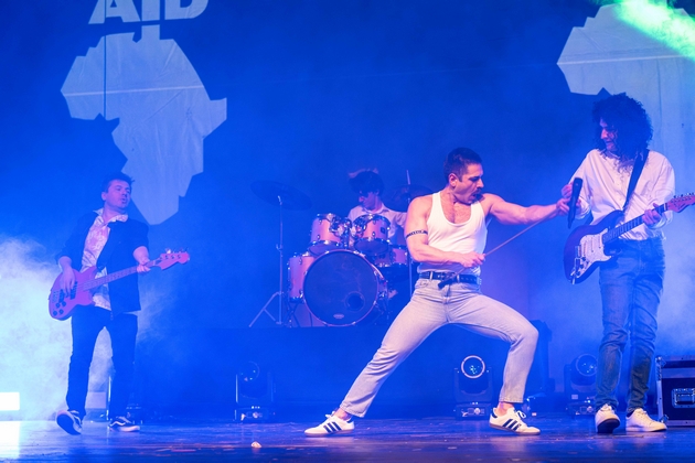 maestralna-izvedba-na-mjuziklot-freddie-the-queen-na-orkestar-diva-01.JPG