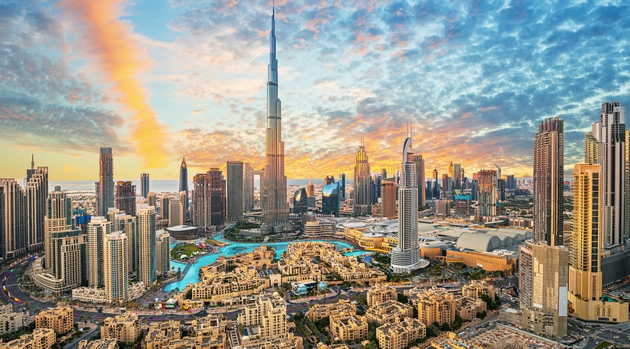 rabotat-za-100-evra-plata-umiraat-poradi-nehumani-uslovi-mrachnata-strana-zad-glamurot-na-dubai-12.JPG