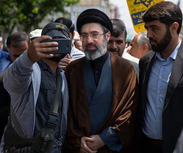 se-lekuval-od-impotencija-vo-anglija-zarabotil-milijardi-so-perenje-pari-koj-e-noviot-misteriozen-lider-na-iran-02.JPG