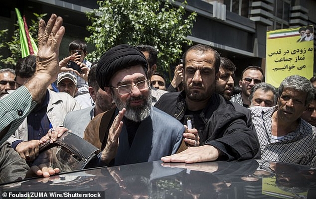se-lekuval-od-impotencija-vo-anglija-zarabotil-milijardi-so-perenje-pari-koj-e-noviot-misteriozen-lider-na-iran-04.JPG