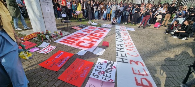stotici-zheni-i-mazhi-na-deneshniot-marsh-po-povod-8-mart-vo-skopje-pod-sloganot-nema-da-ne-snema-foto-37.jpg