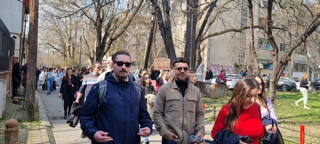 stotici-zheni-i-mazhi-na-deneshniot-marsh-po-povod-8-mart-vo-skopje-pod-sloganot-nema-da-ne-snema-foto.jpg